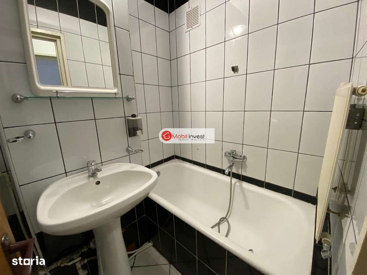 Oferta!Garsonieră   cu boxa   Fostele Proprietăți  zona Closca etaj 1 - Imagine principală: 5/5