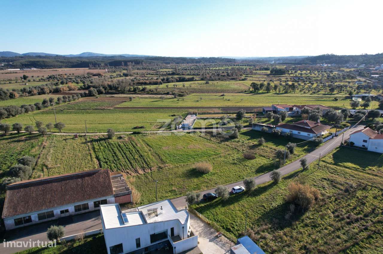 Terreno | 830 m2 | Sobral | Soure - Grande imagem: 3/16
