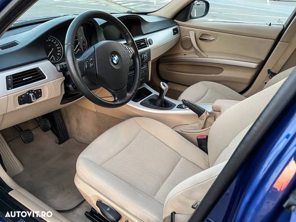 BMW Seria 3 318d - 6