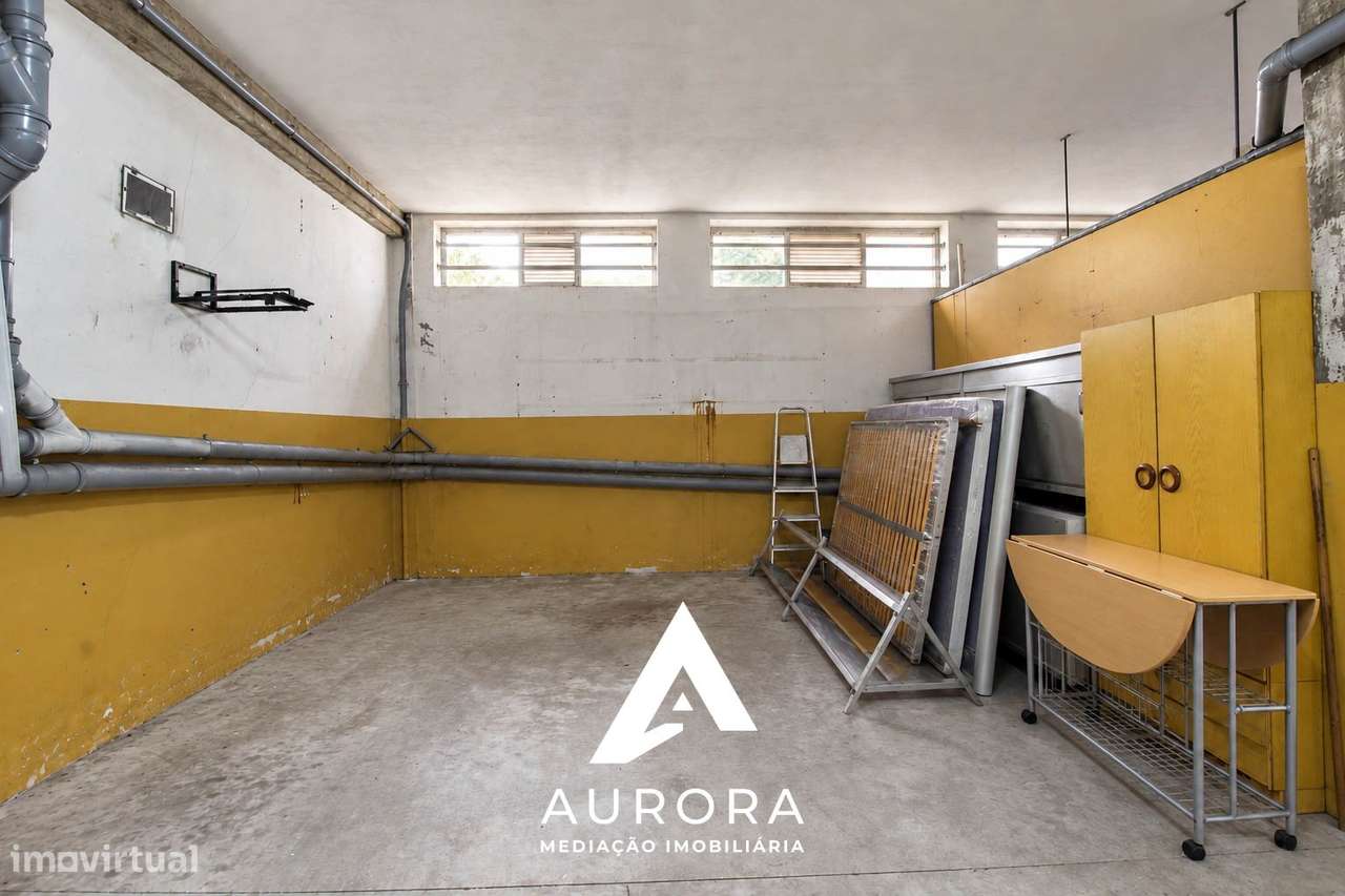 Apartamento T3 com 2 lugares de garagem e sótão-20