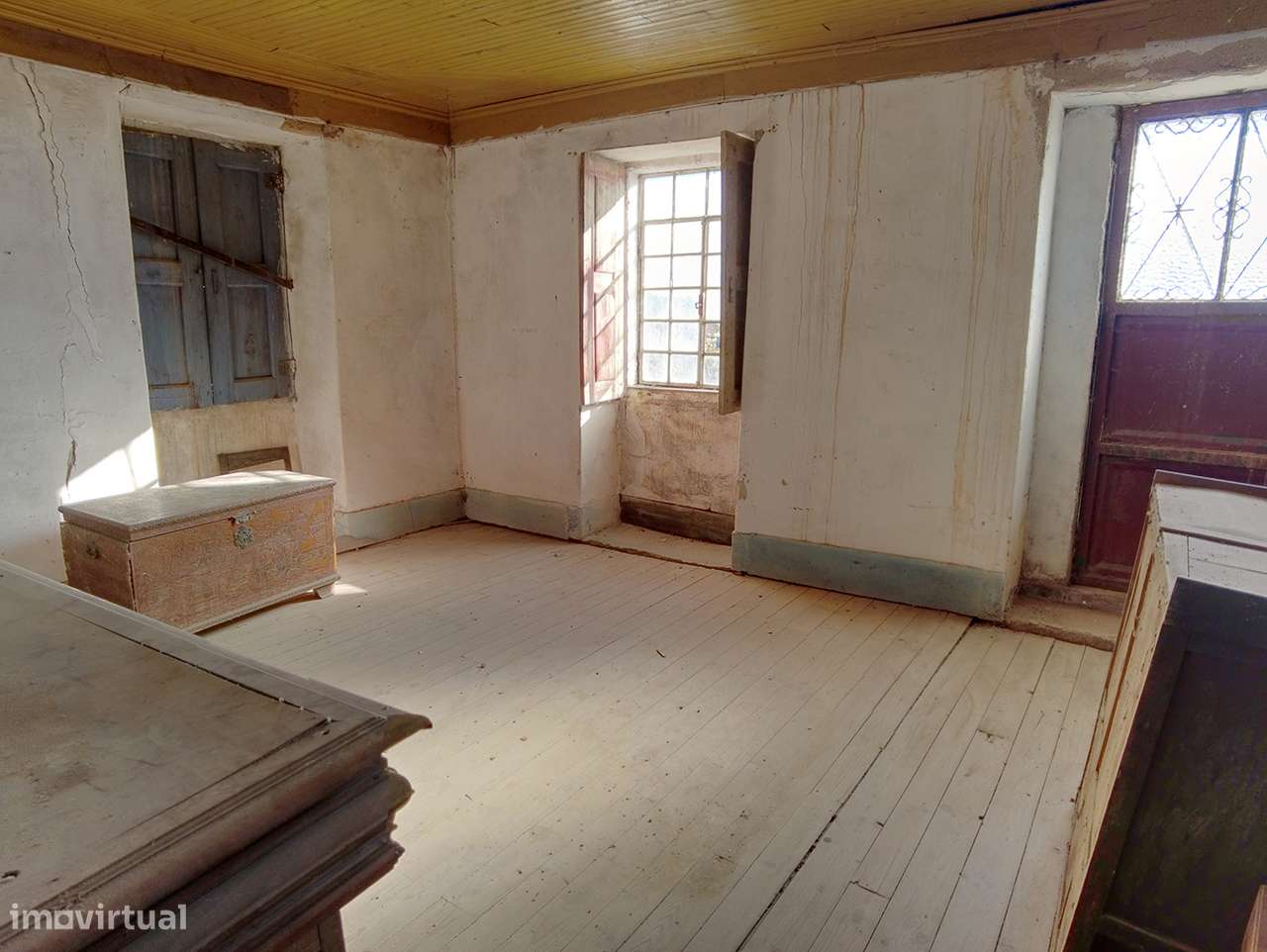 Moradia V4 com quintal - Grande imagem: 3/18