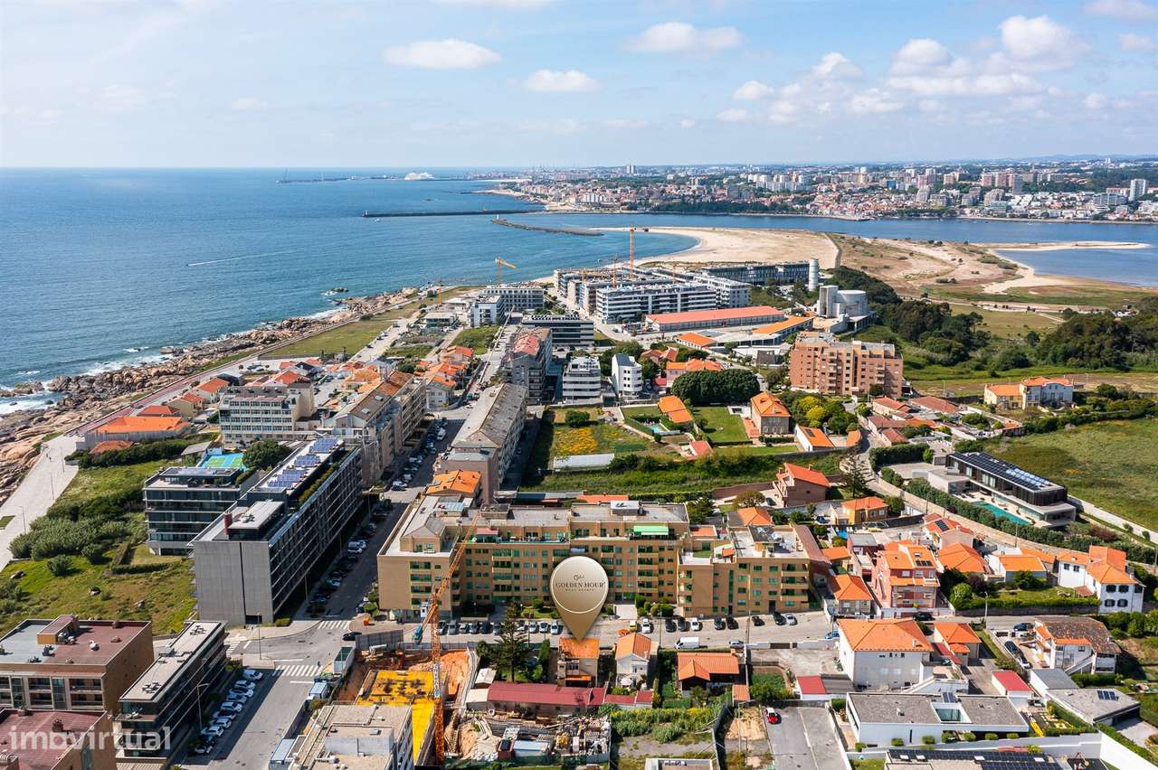 Moradia a 100 Metros da Praia de Lavadores I Exclusivo Golden Hour-33
