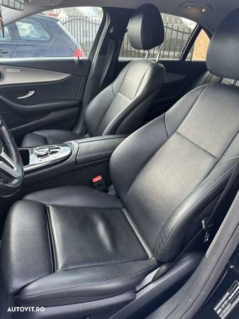 Mercedes-Benz E 220 d T 9G-TRONIC - 9