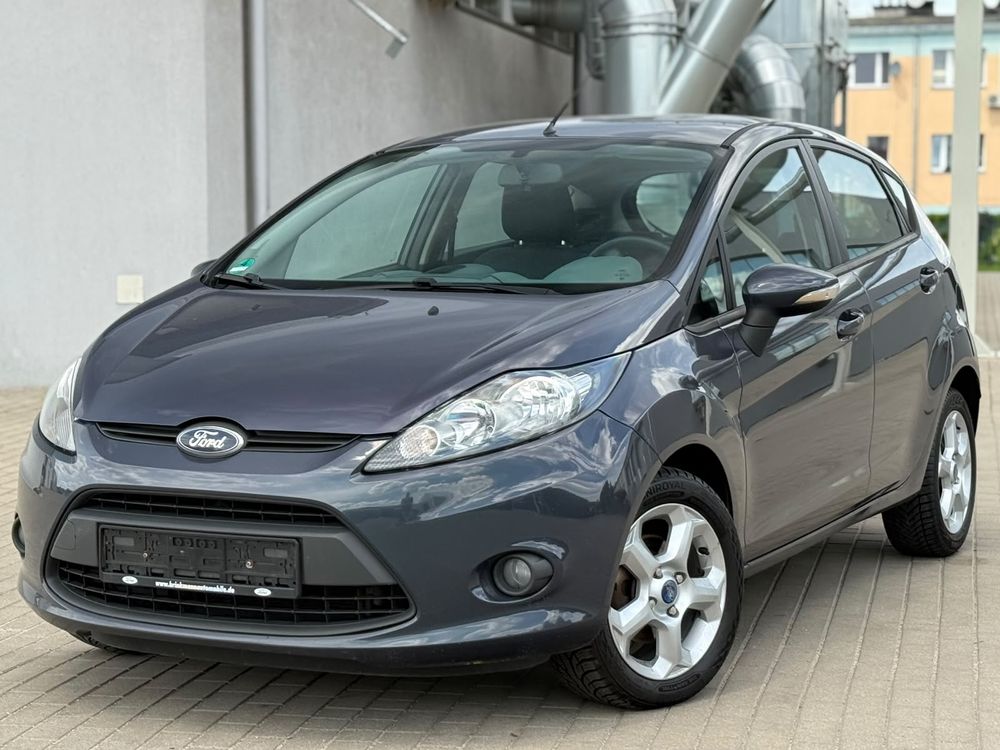 Ford Fiesta Mk7 (2008-) 1.25 Champions Edition 2011