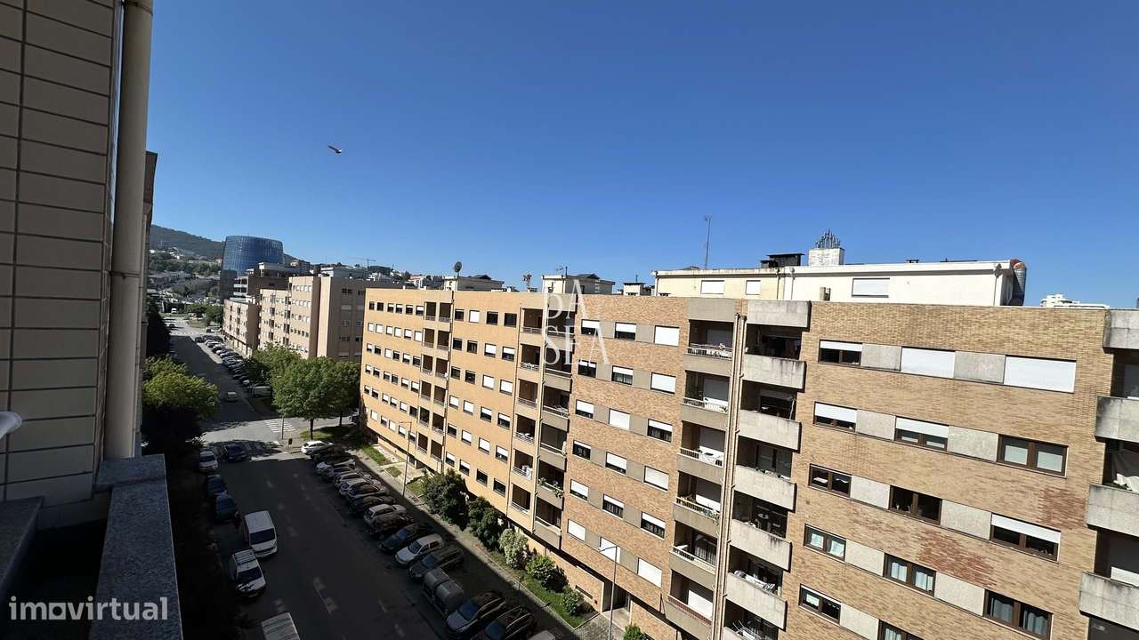 Apartamento T3 totalmente remodelado em Lamaçães Braga-19