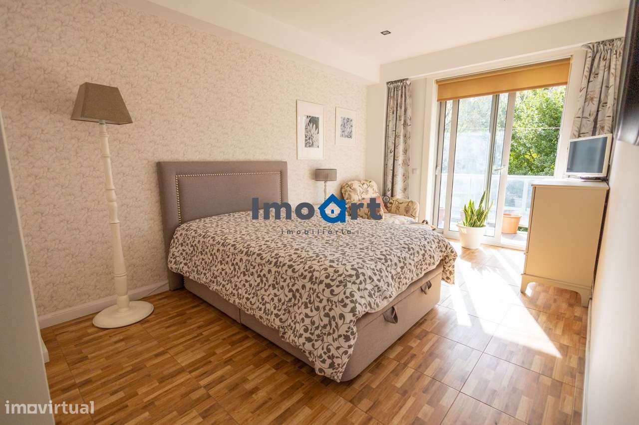 T2 RENOVADO COM VARANDA EXCECIONAL NA PRELADA !-43