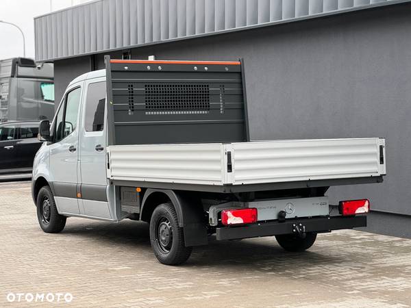 Mercedes-Benz Sprinter - 4