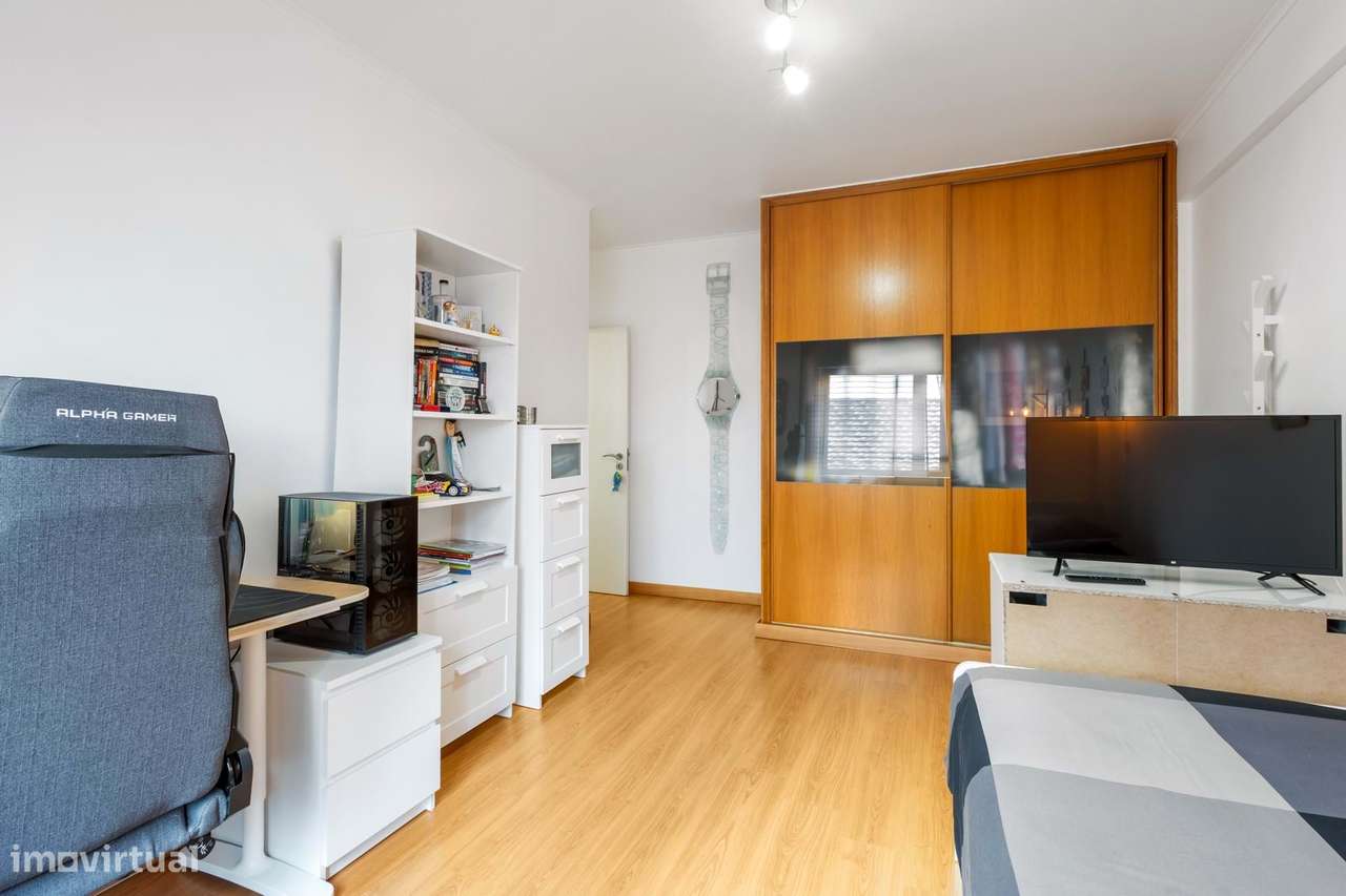 T3 Totalmente Remodelado no Bom Sucesso – Alverca do Ribatejo-21