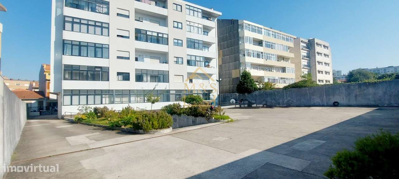 Apartamento T3 - Varandas - Garagem Box - Ramalde - Porto-22