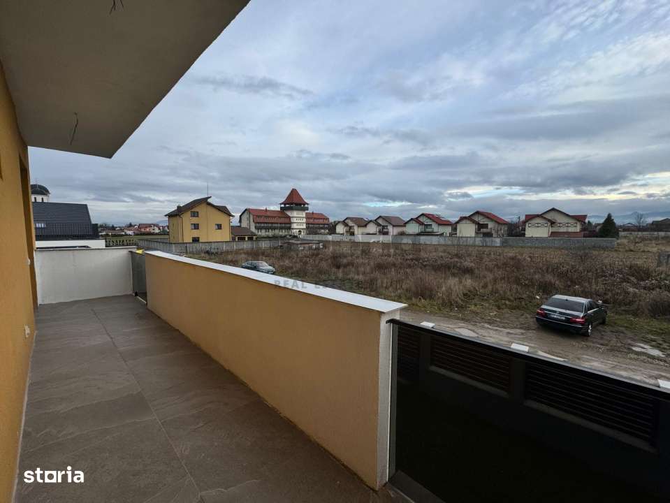Casa de vanzare | 5 camere • 3 bai • 415 mp teren | Harman-12
