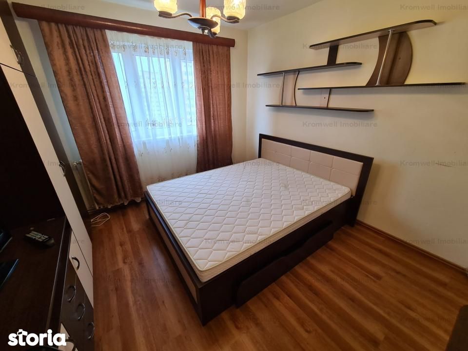 Apartament 3 camere decomandat in Vasile Aaron
