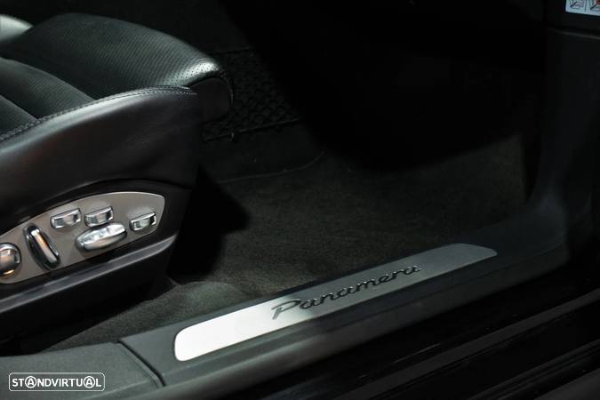 Porsche Panamera Platinum Edition - 37