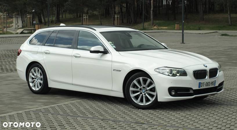 BMW Seria 5 520d Touring Luxury Line - 7