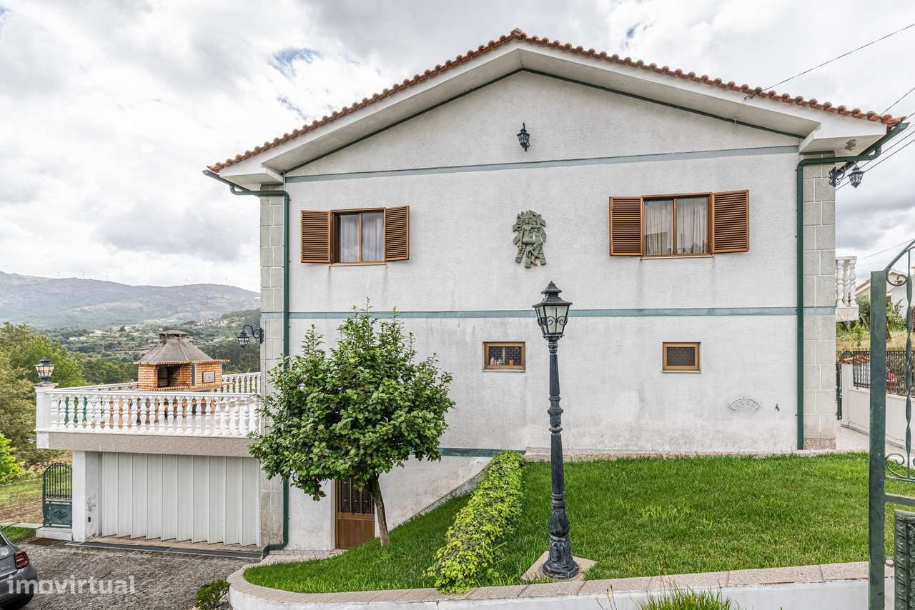 Moradia Isolada T3 Póvoa De Lanhoso Travassos-40