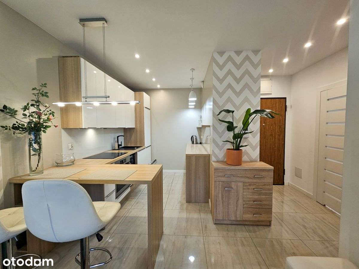 Blisko ronda Matecznego-2