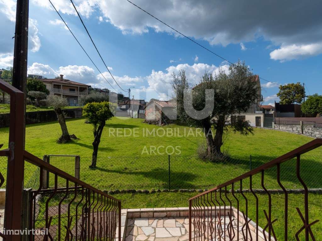 Moradia Bi-Familiar-12