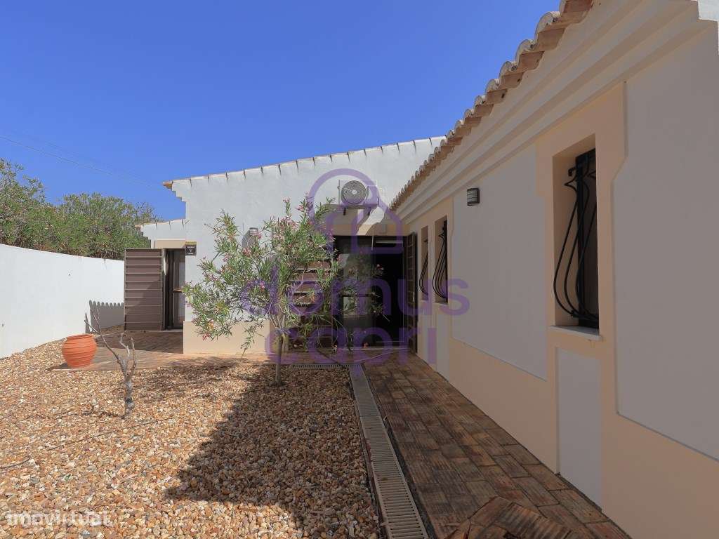 Moradia T3 com Piscina e Terreno em Porto Carvalhoso - Tavira-38