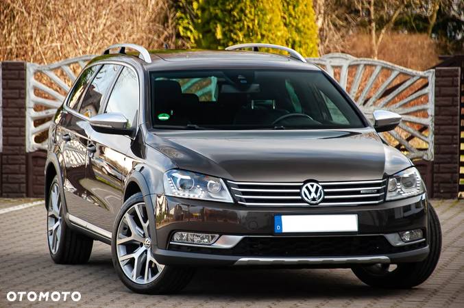 Volkswagen Passat Alltrack 2.0 TDI 4Motion DSG BlueMotion Tec - 1