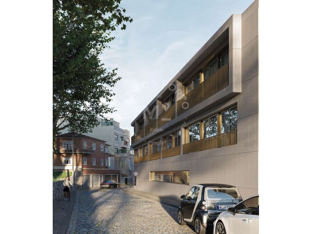 Apartamento T1 com Varanda e Lugar de Estacionamento inserido em Co...-9