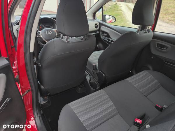 Toyota Yaris 1.33 Premium - 24