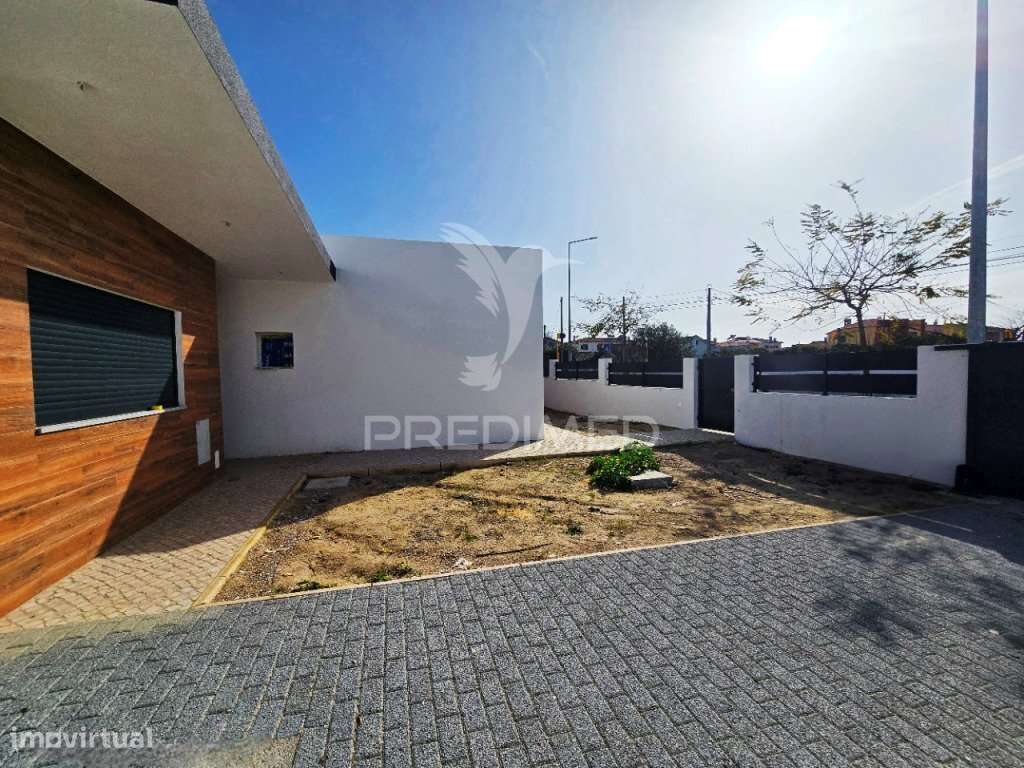 Moradia Isolada T3, c/Piscina e Box, Brejo Clérigo - Azeitão - Grande imagem: 2/39