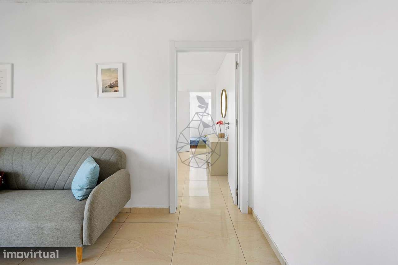 Apartamento Renovado T1 no Centro de Portimão-16