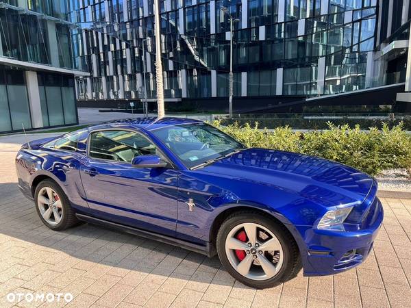 Ford Mustang 3.7 V6 Premium - 2