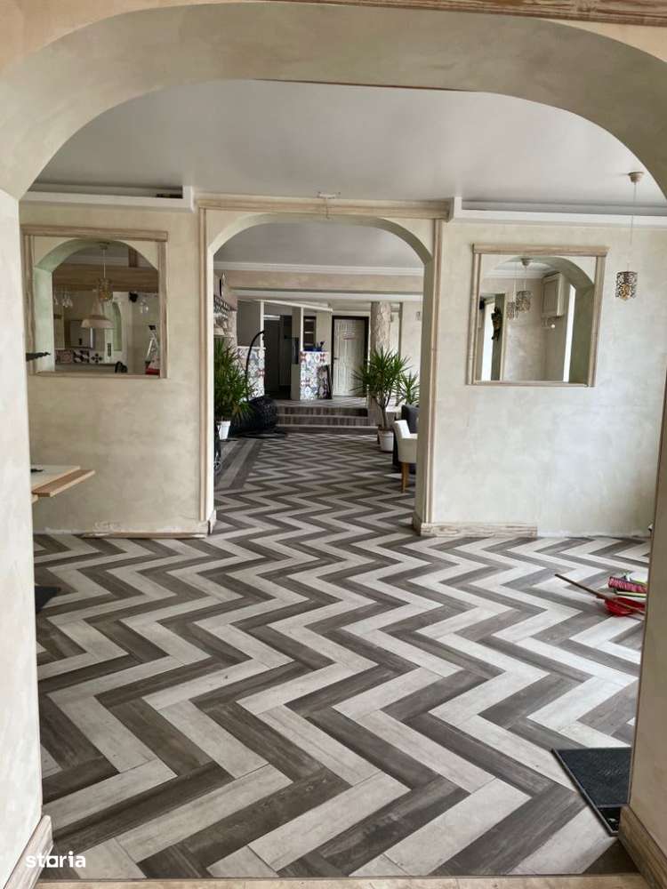 Campina - Spatiu comercial - 570mp - 440000 Euro - Imagine principală: 3/13