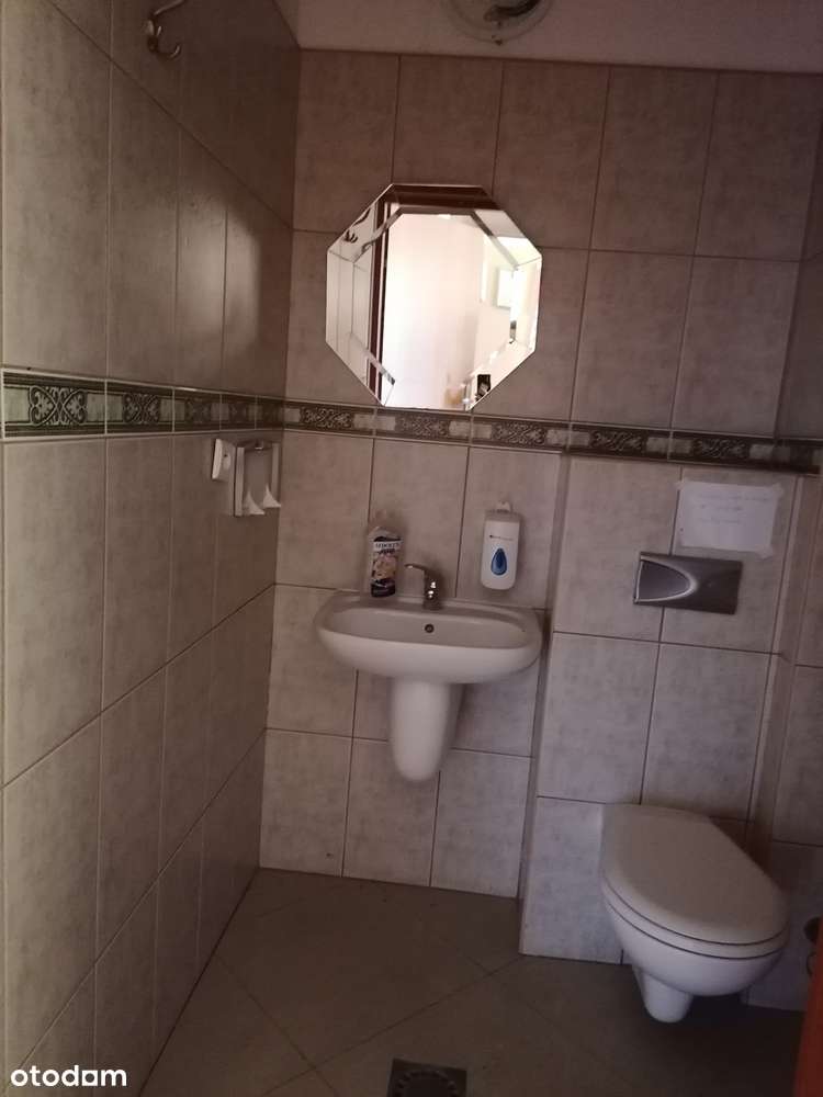 Budynek biurowo- użytkowy-8