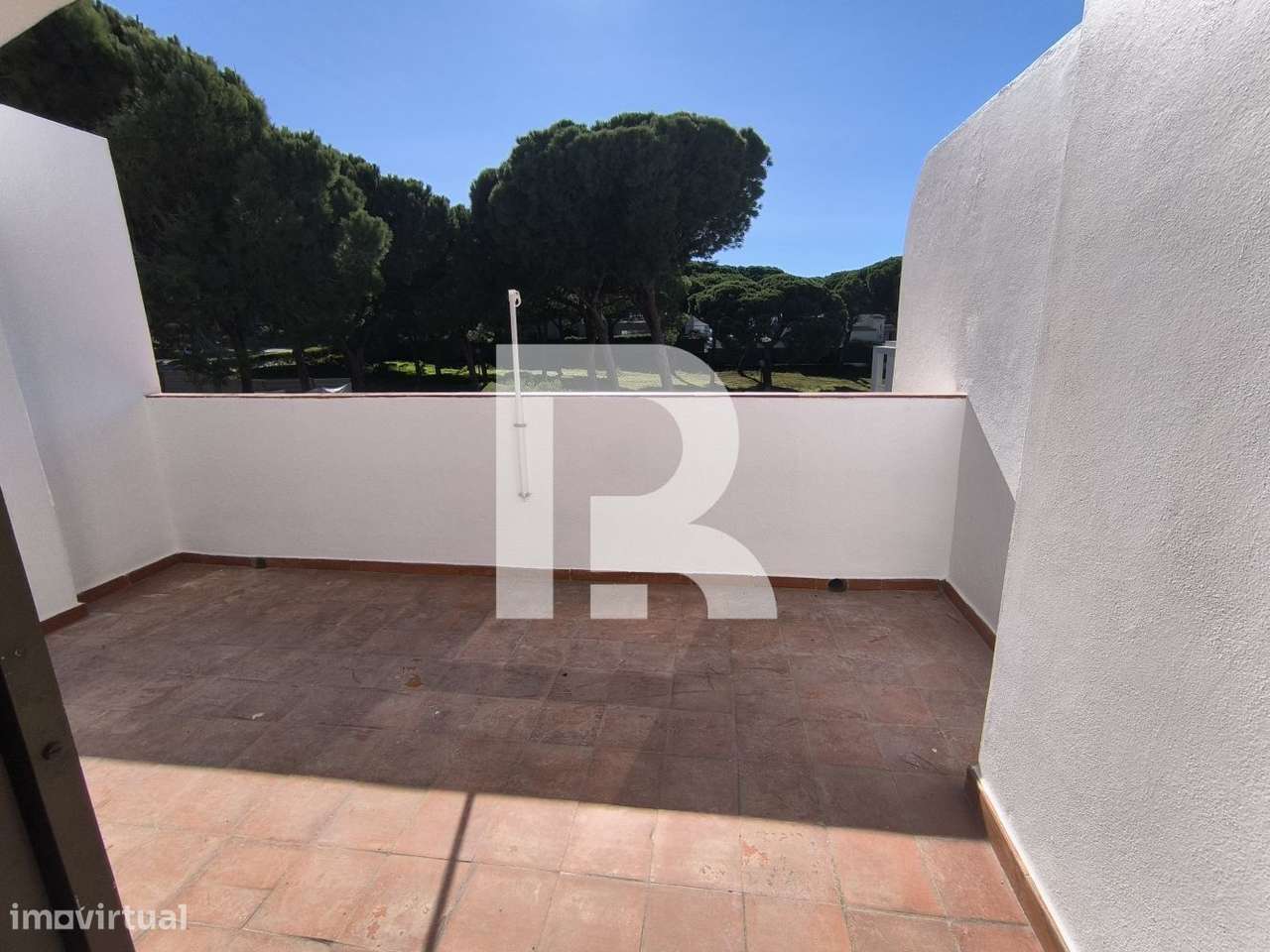 Apartamento T2 com Terraço em Albufeira-15