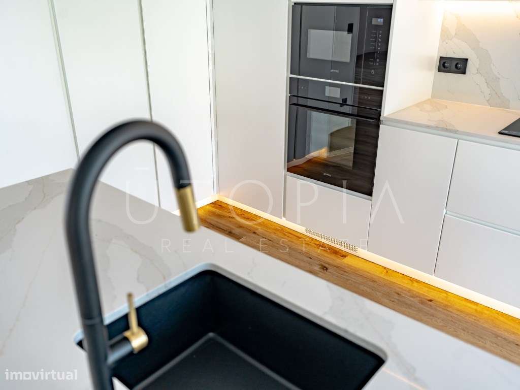 T2 novo com varanda, garagem e piscina - D. João III Prestige Resid...-12