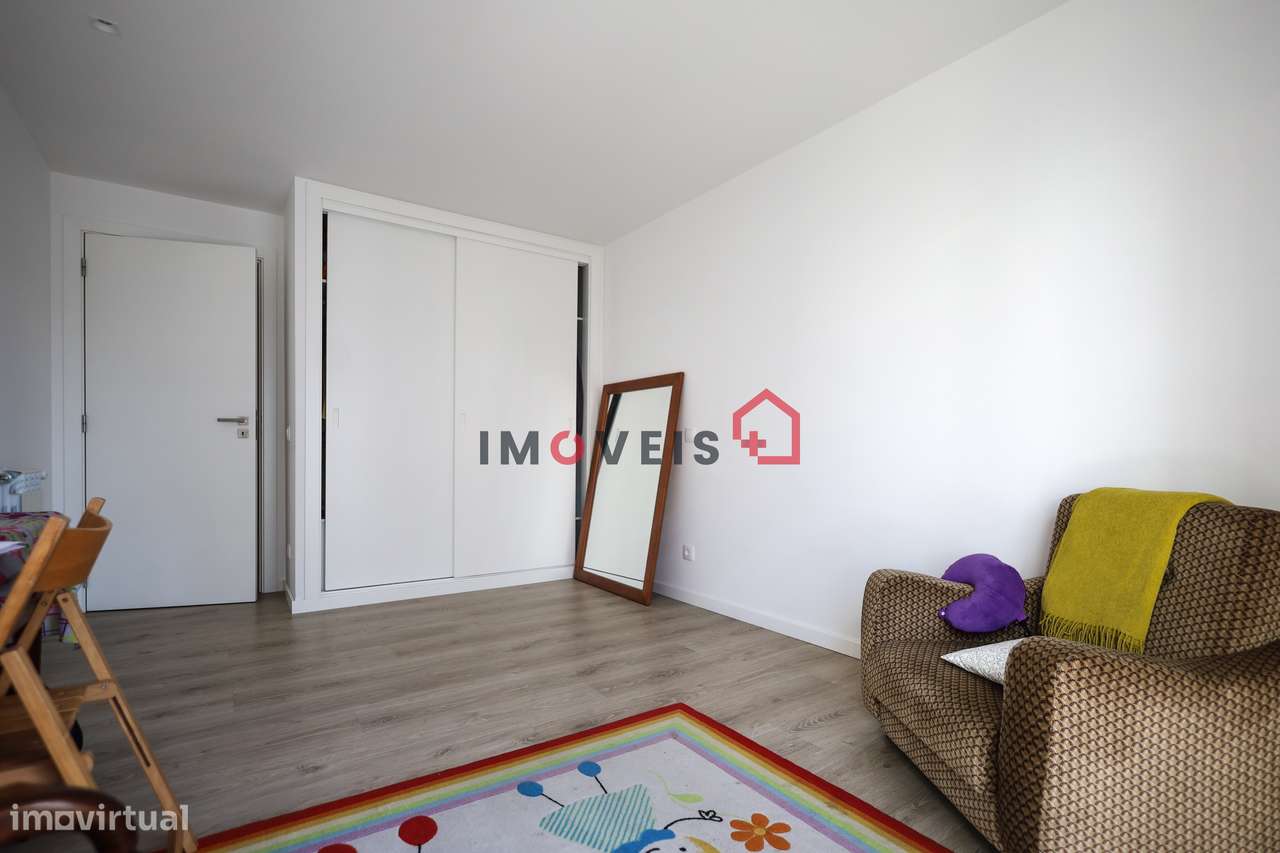 Apartamento T3 c/ garagem fechada - Leiria-12