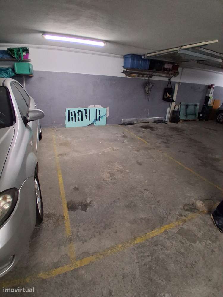Apartamento T2 c/lugar de garagem-18