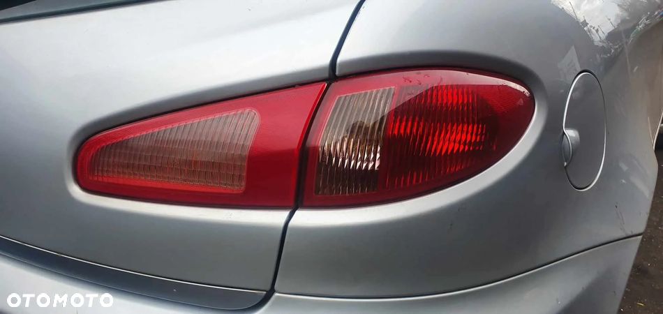 Alfa Romeo 147 Lampy tylne w błotnik, prawa, lewa - 1