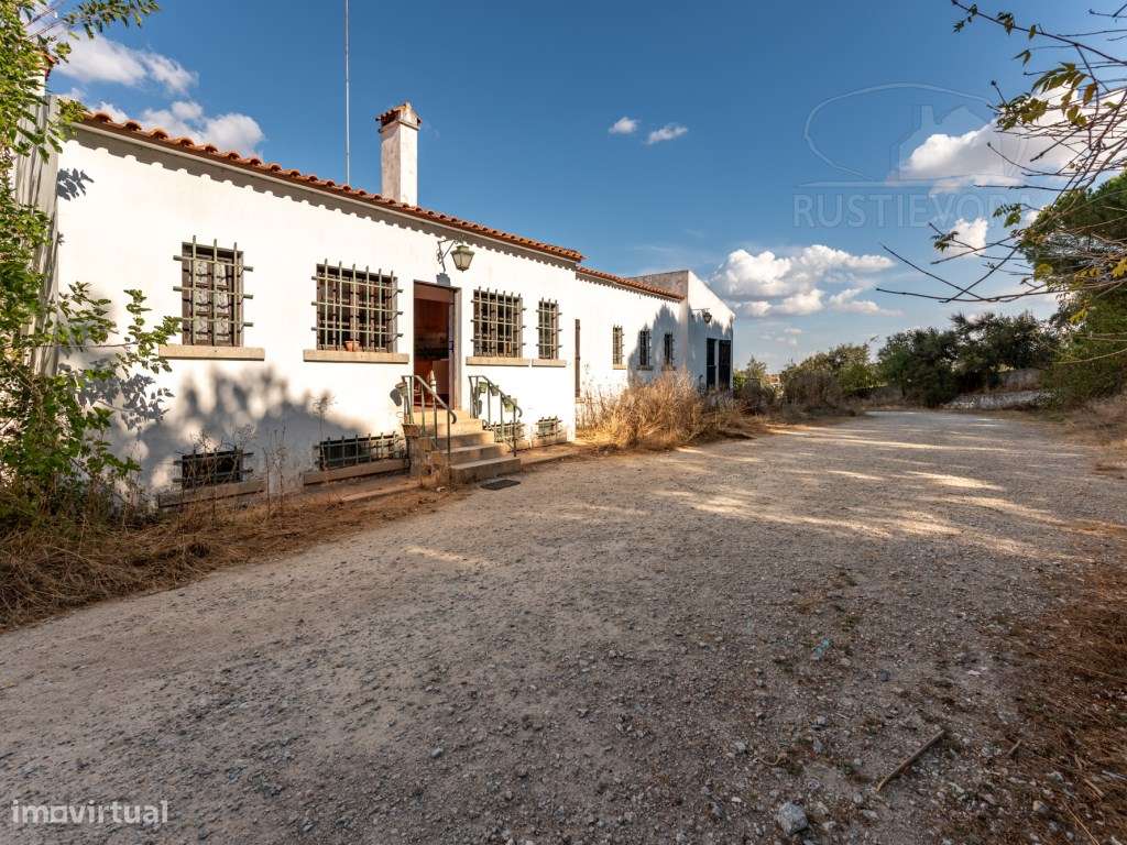 Quinta Rústica em Évora-50