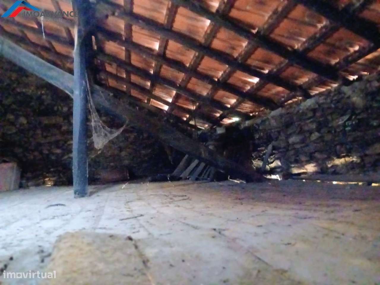 Casa para Recuperar com Terreno e Lagar em Lorvão, Penacova, Coimbra-15