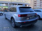 Audi Q7 3.0 TDi quattro S-line Tiptronic - 4