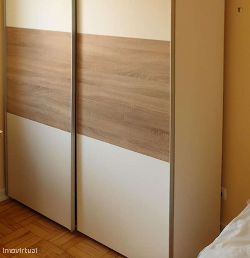 Quarto - localizado em Montarroio Coimbra - Grande imagem: 5/7