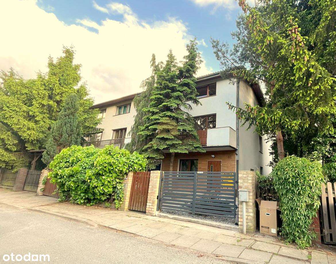 Unikat|4 pokoje|garaż|balkon|komórka - Więcej