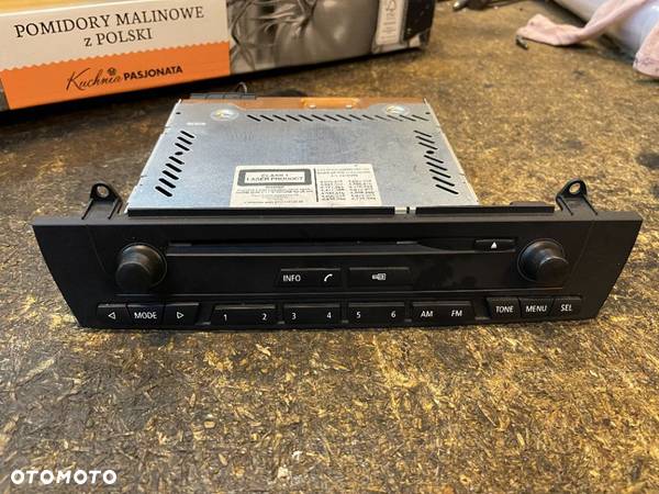 Radio pod navi monitor Bmw e83 x3 - 2