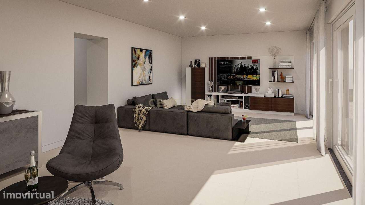 Luxuosa Moradia T3  num lote de terreno 732 m2 com piscina em Aljubarr-11