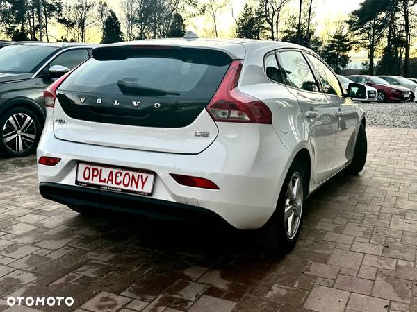 Volvo V40 D2 - 10