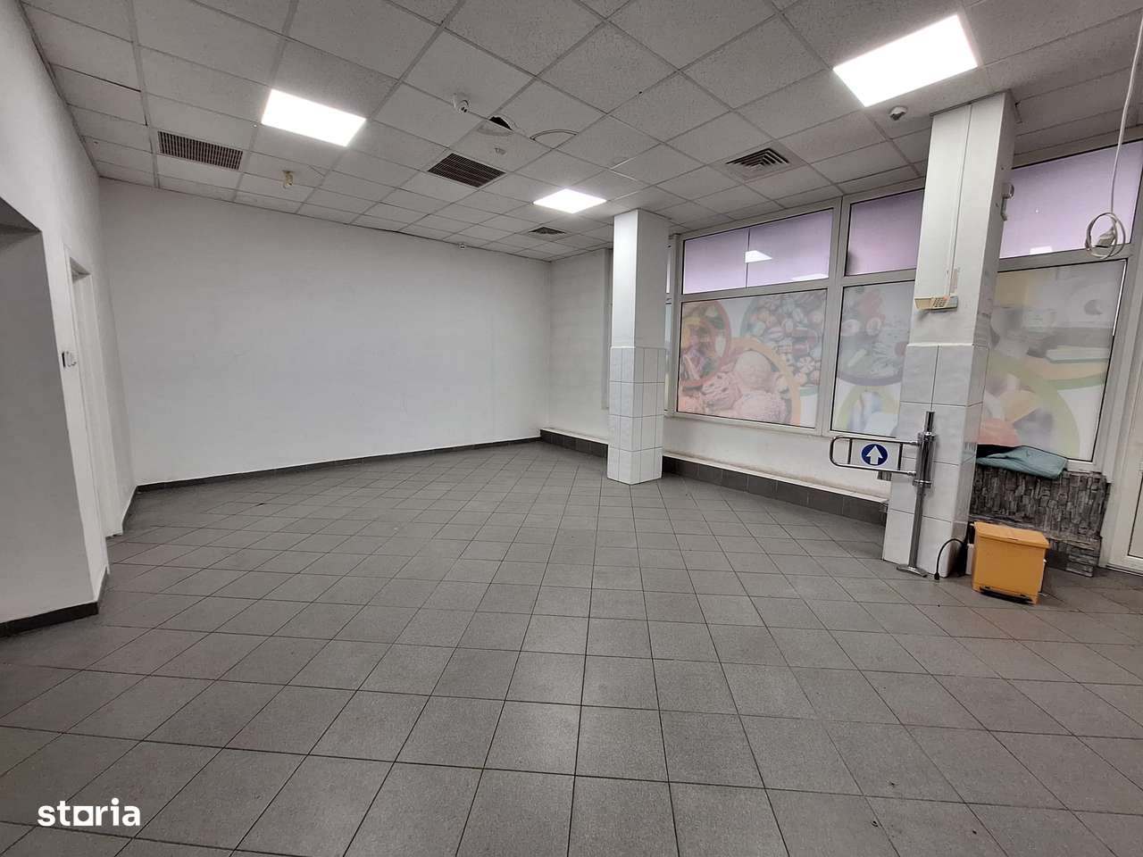 Spatiu Comercial 230mp construiti,400mp teren,Cornisa-0
