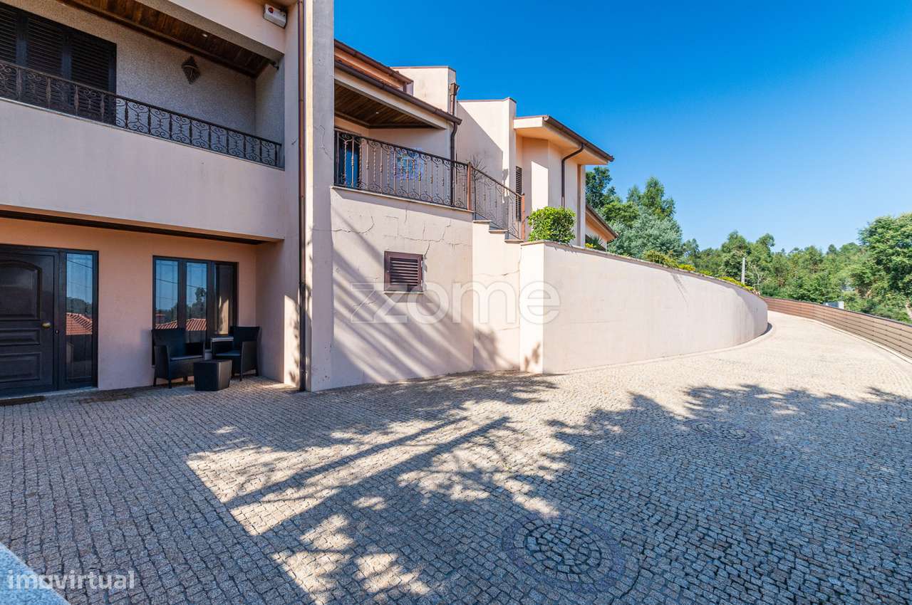 Moradia T5 com Piscina em Raimonda, Paços de Ferreira - Grande imagem: 4/60