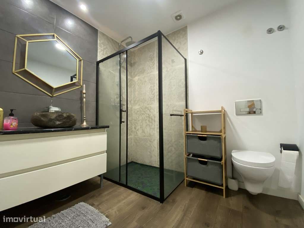 Moradia em Banda com 2 Suites e 1 quarto, com Logradouro - Grande imagem: 5/34