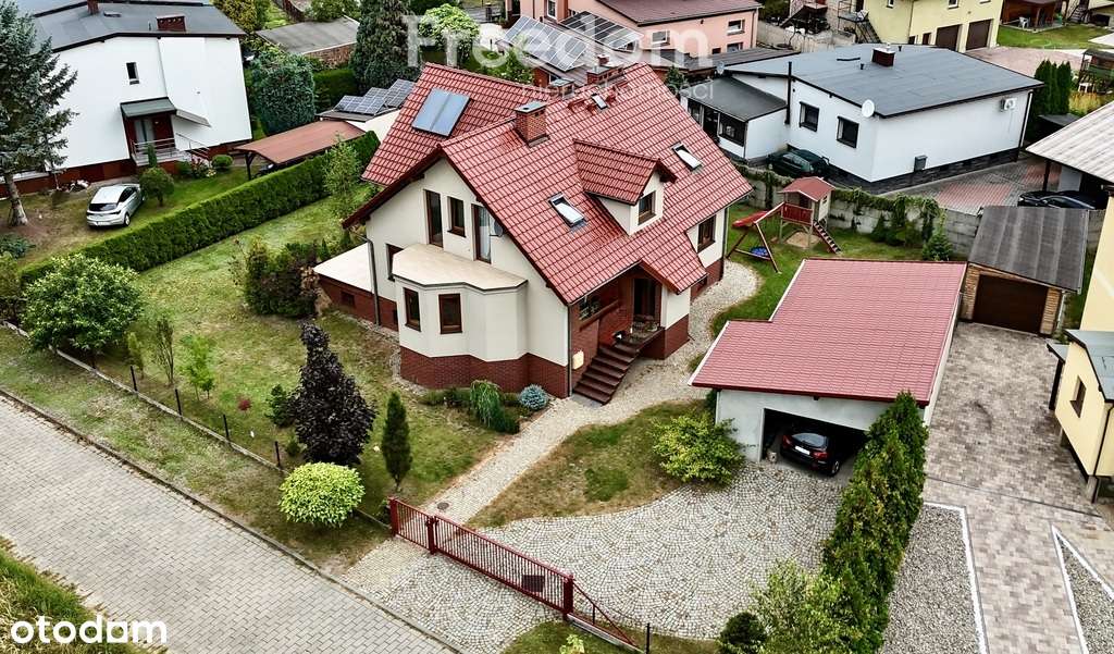 Dom w topowej lokalizacji – Gołębia 14, Lubliniec - Pełny obrazek: 1/18