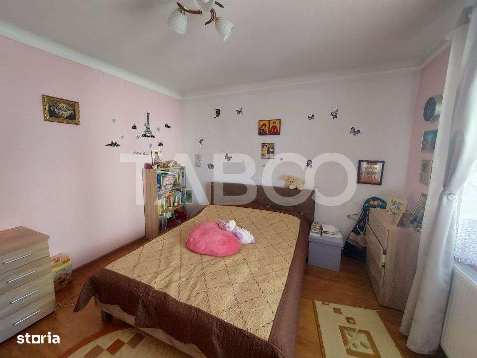 Casa de vanzare teren 950 mp si deschidere 21 m in zona Calea Poplacii-12
