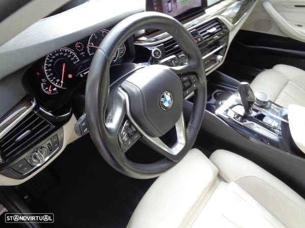 BMW 520 d Auto - 11