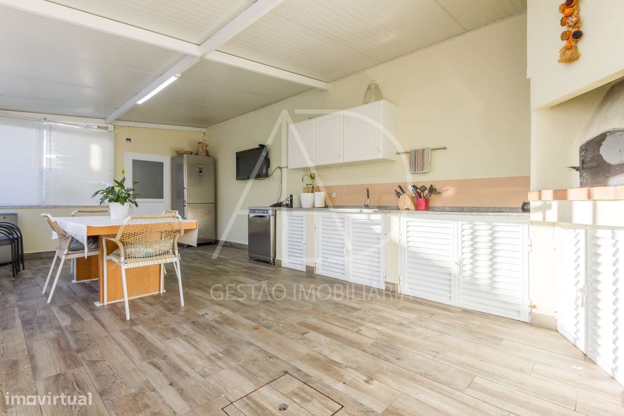 Moradia Isolada T3+ 2 a 5 minutos da Baia do Seixal-29