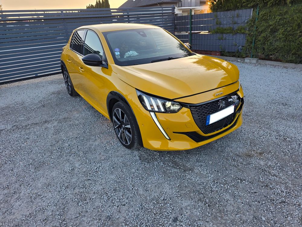 Peugeot 208 II PureTech 100 EAT8 GT 2021